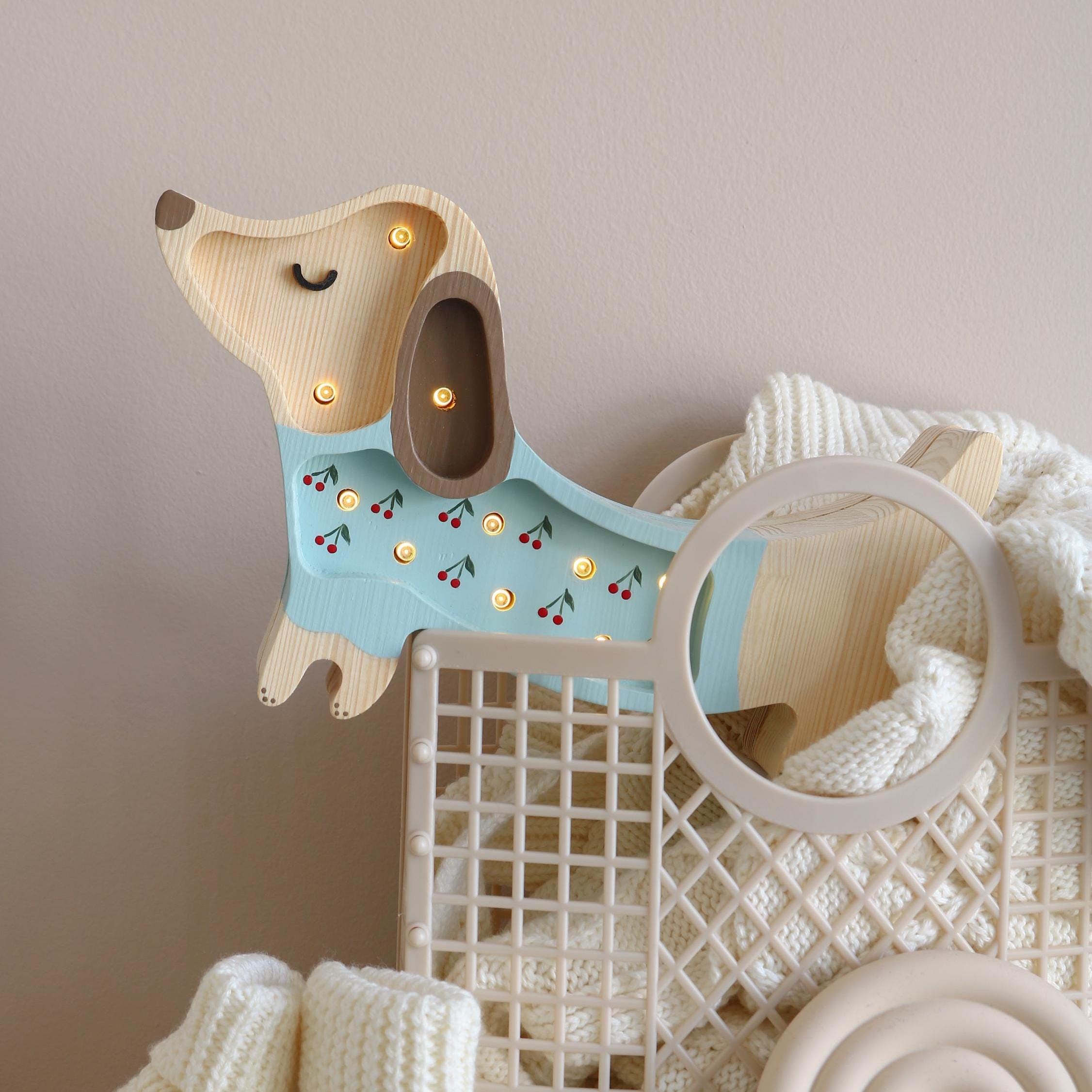Dog Night Light Wooden Lamp for Kids' Room Dachshund Dog Decor Bedside Lamp Gift for Dog and Dachshund Lovers Custom Cute Puppy Wall Light