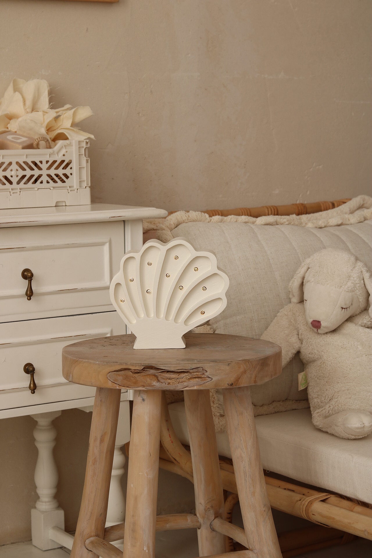 Little Lights Seashell Night Light | Pearl White