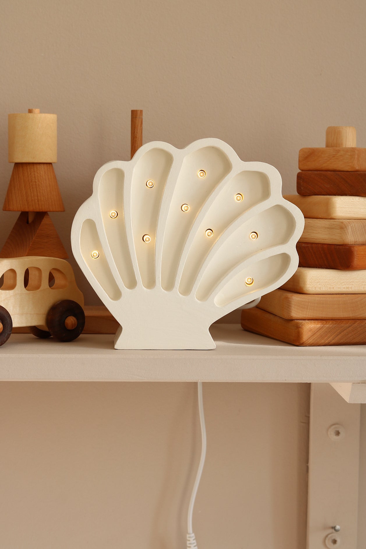 Little Lights Seashell Night Light | Pearl White