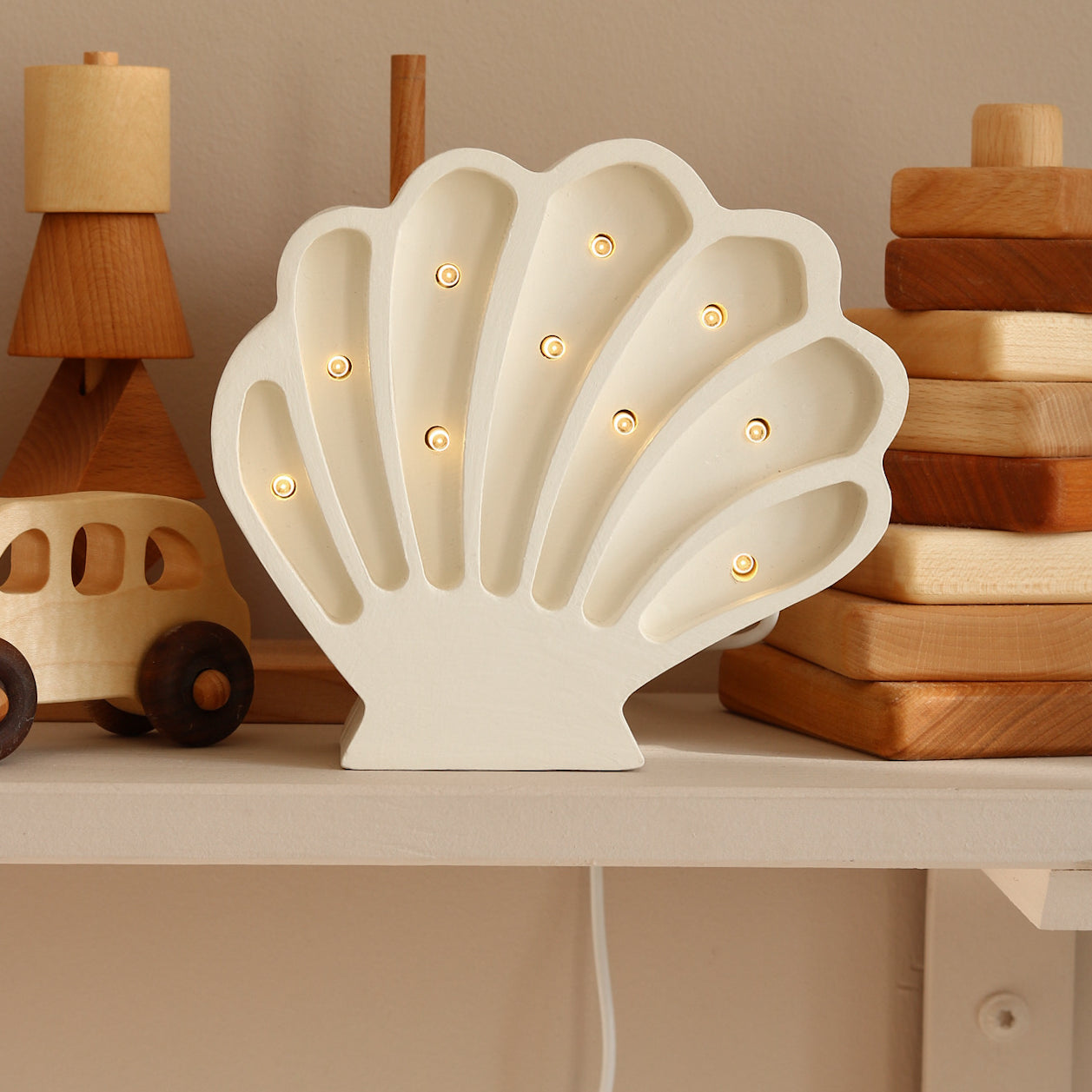 Little Lights Seashell Night Light | Pearl White