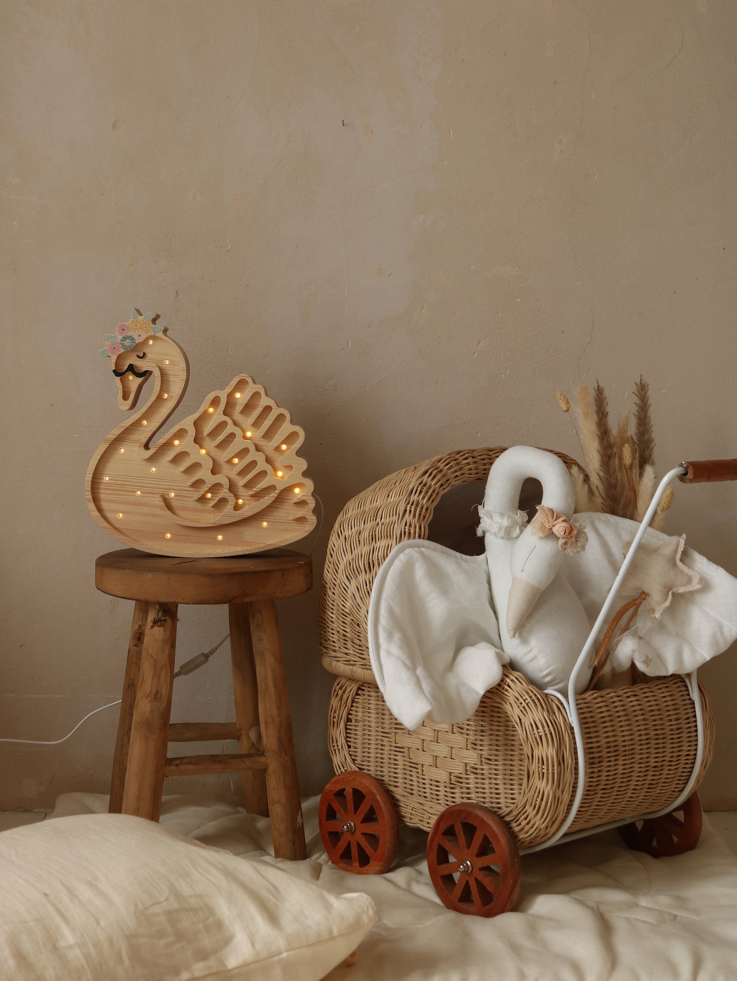Little Lights Swan Night Light | Wooden Flower