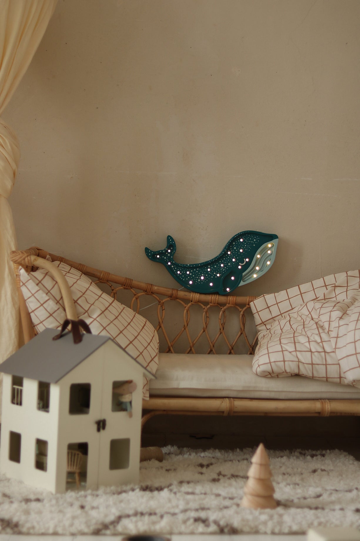 Holz Wal Nachtlicht Ozean-Themen-Kinderzimmerlampe Küsten Babyzimmer Deko LED Nachttischlampe Wandleuchte Meerestier für Kinder Nautisches Geschenk
