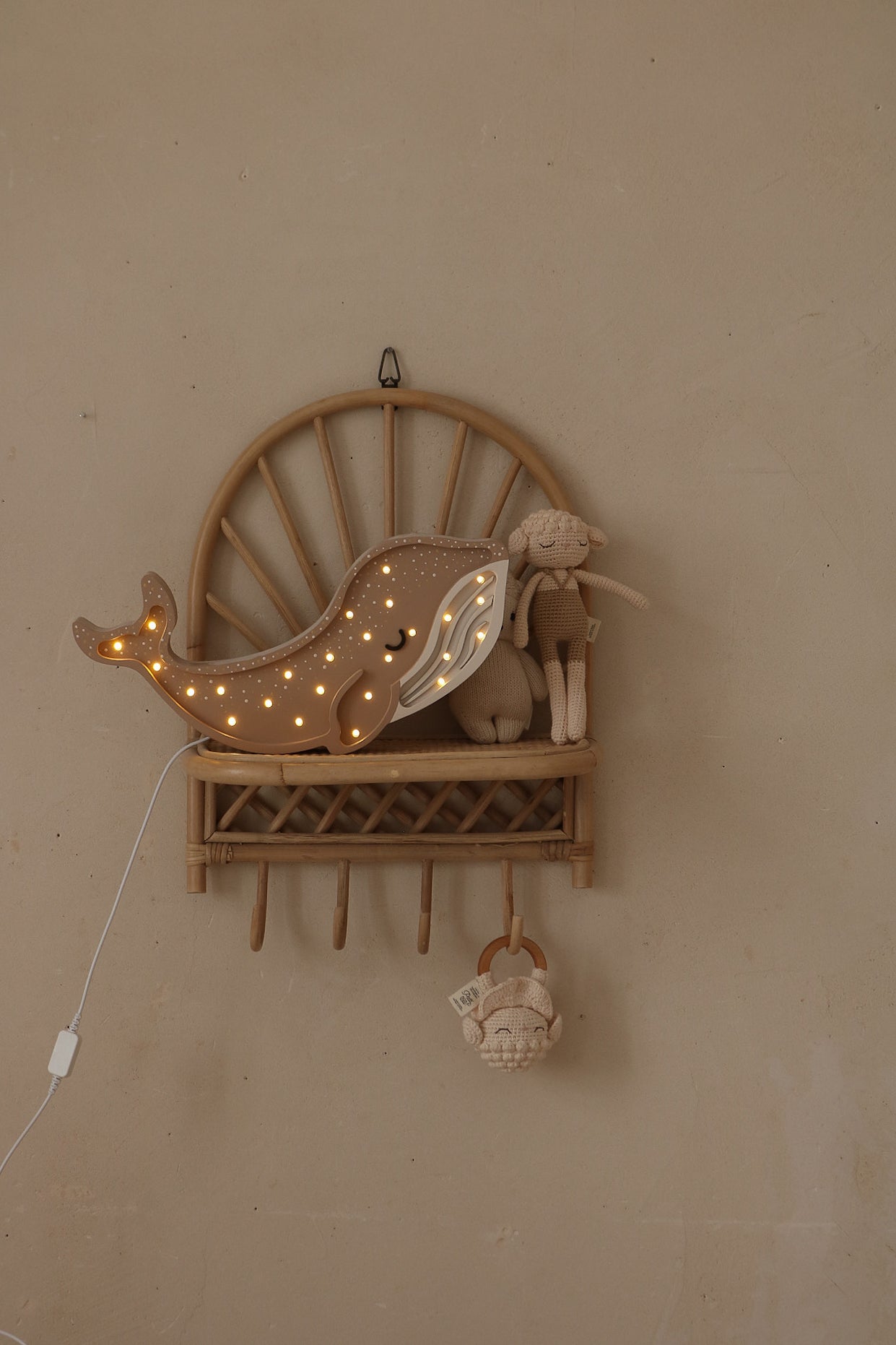 Lampka Nocna Wieloryb Little Lights | Cinamon Brown