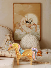 Holz Einhornlampe für Kinderzimmerdeko Handgefertigte Märchen-Beleuchtung für Kinderzimmer Wandlampe Pferd Pastell Regenbogen Nachtlicht Mädchenzimmer