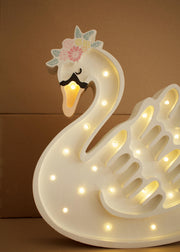 Entzückende Schwanenlampe Kinderzimmerdeko Schwan Nachtlicht Holz-Kinderzimmerlampe Mädchen Handgemachte Boho Märchenzimmerdeko Mädchenzimmerdeko Wandlampe