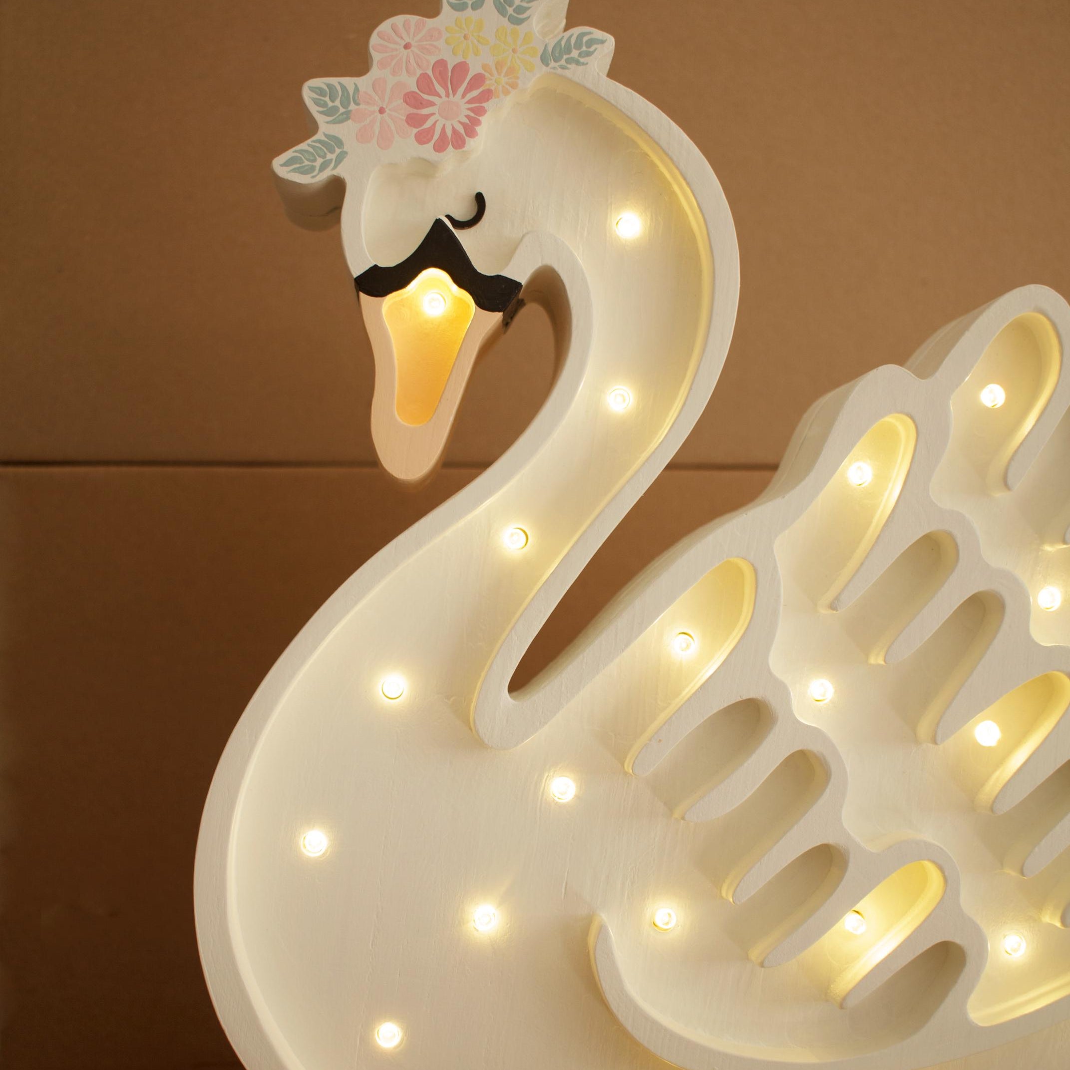 Entzückende Schwanenlampe Kinderzimmerdeko Schwan Nachtlicht Holz-Kinderzimmerlampe Mädchen Handgemachte Boho Märchenzimmerdeko Mädchenzimmerdeko Wandlampe