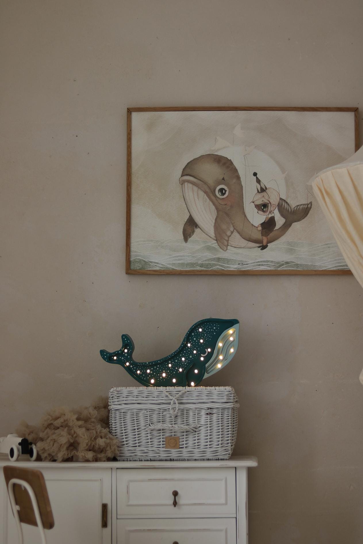 Holz Wal Nachtlicht Ozean-Themen-Kinderzimmerlampe Küsten Babyzimmer Deko LED Nachttischlampe Wandleuchte Meerestier für Kinder Nautisches Geschenk