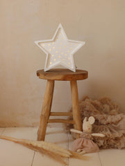 Hölzernes Sternen-Nachtlicht Kinderzimmerlampe Handgemachtes Babygeschenk Himmel- und Sterne-Dekor Kleine Lichter Sternlampe Galaxie-inspirierte Kinderzimmerlampe
