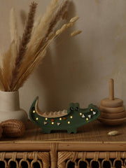 Drewniana lampka nocna z krokodylem dla dzieci, lampka Safari, wystrój pokoju dziecięcego w stylu Boho dla chłopców, zielony prezent na baby shower, motyw dżungli, pokój chłopców, zielony