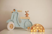 Bezaubernde Roller-Lampe für Kinderzimmer-Deko – Handgemachtes Retro-Abenteuer-Thema für Kinderzimmer – Handgefertigte Holz-Kinderzimmerlampe Vespa Italien Liebhaber