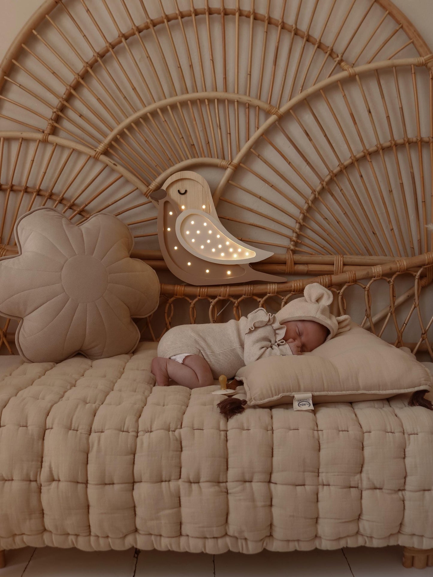Hölzerne Vogelnachtlichtlampe für Mädchenzimmer Nachttischlampe und Wanddekoration Kinderzimmerlicht Boho Vogel Cappuccino Babypartygeschenk