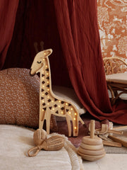 Drewniana żyrafa Lampka nocna Wystrój safari do pokoju dziecięcego Ręcznie robiona lampa w stylu boho oświetlenie ścienne Lampa dziecięca dla chłopców afrykańskie zwierzęta