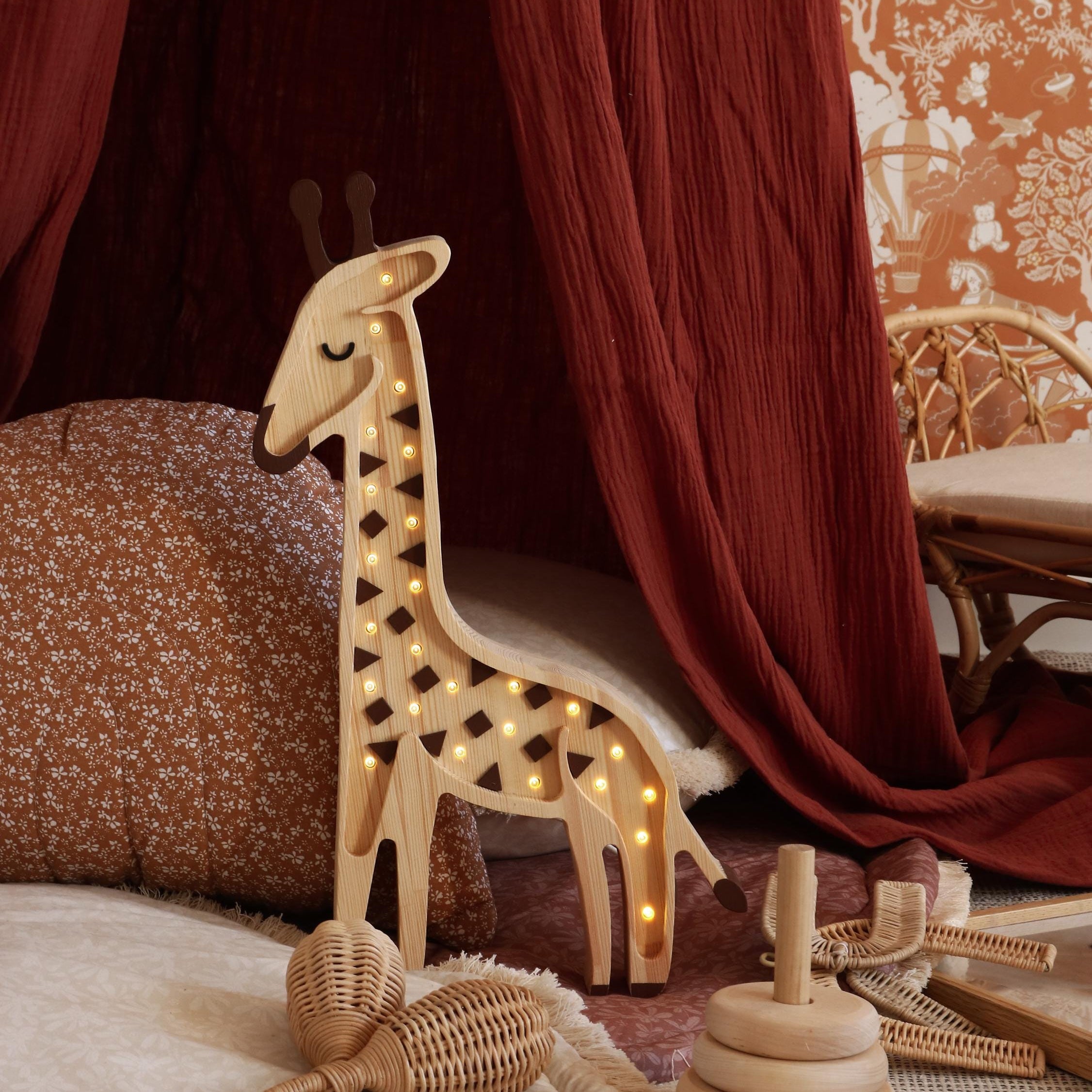 Wooden Giraffe Night Light Safari Decor for Kids' Room Handmade Lamp Jungle Boho Style Lighting Wall Mounted Kids Lamp Boys African Animal