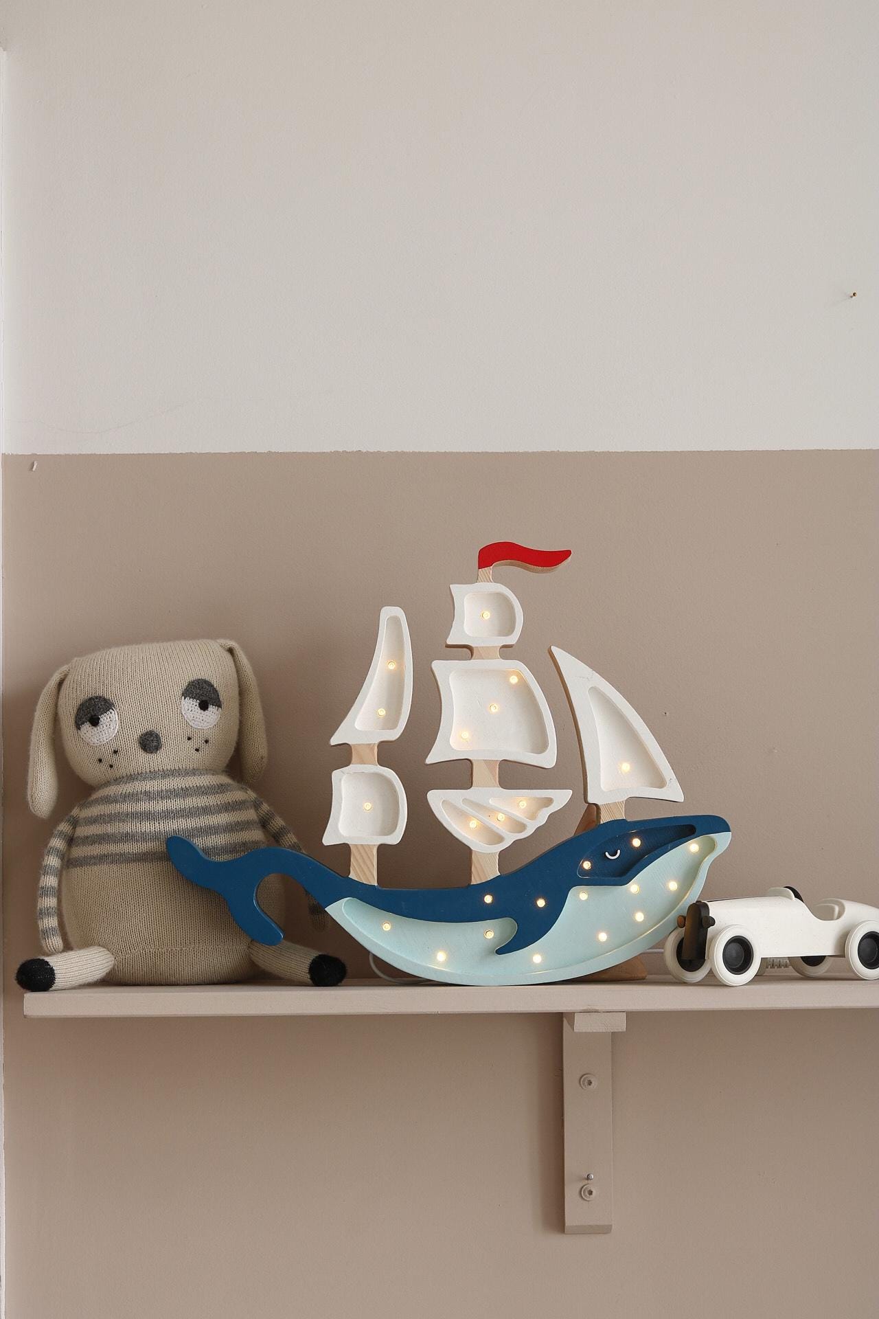 Nachtlicht Holzschiff – Ozean-Kinderzimmerlampe – Küsten-Babyzimmer-Dekoration – LED-Nachttischlampe und Wandleuchte – Meerestier-Dekoration für Kinder