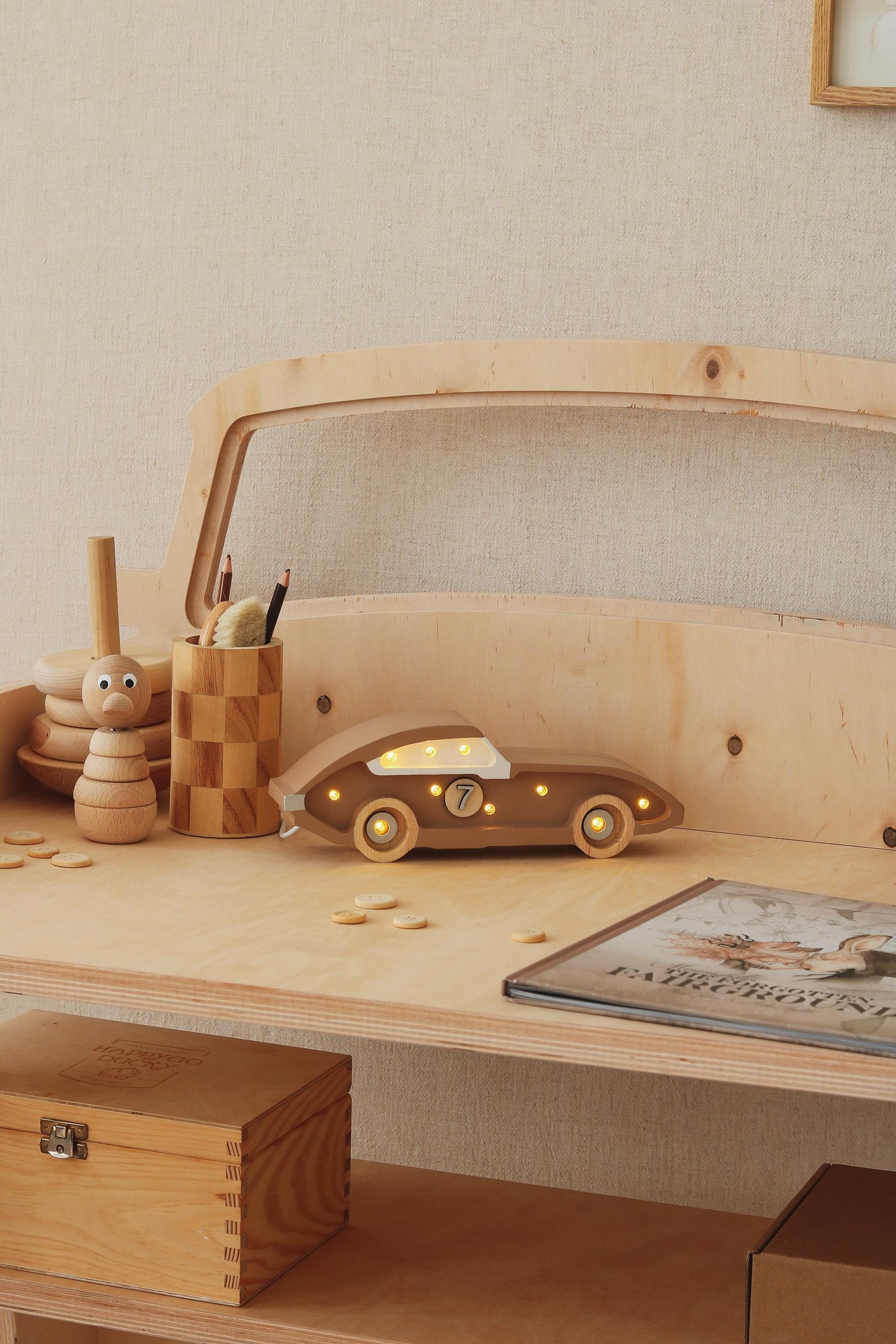 Nachtlicht-Tischlampe aus Holz Rennwagen LED für Jungenzimmer Formel 1 Motto Deko Kinder Motorsport Babyzimmer Beleuchtung Geschenk Fans F1 Retro-Auto