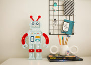 Little Lights Roboter-Holzlampe – Handgemachtes LED-Nachtlicht für Kinder – Retro-Kinderzimmerdeko – Geschenk für Jungen und Mädchen – Sci-Fi-Zimmer-Akzent