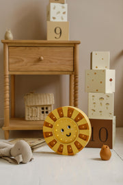 Nachtlicht Holzsonne – Handgefertigte Kinderzimmerlampe Babygeschenk Kinderzimmerdeko Sonnenlicht für Kinder Einzigartiges Babygeschenk Sonnenlampe Geburtstagsgeschenk