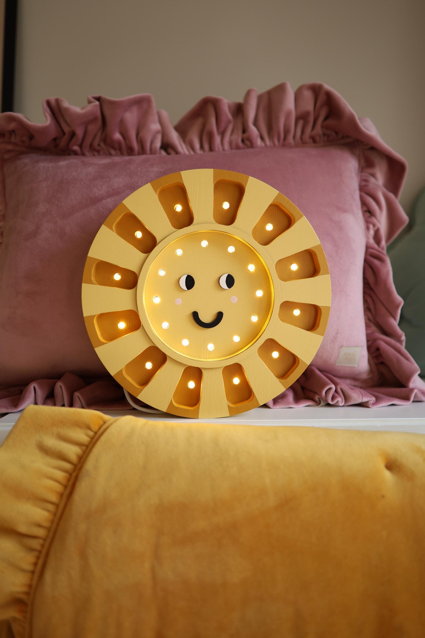 Nachtlicht Holzsonne – Handgefertigte Kinderzimmerlampe Babygeschenk Kinderzimmerdeko Sonnenlicht für Kinder Einzigartiges Babygeschenk Sonnenlampe Geburtstagsgeschenk
