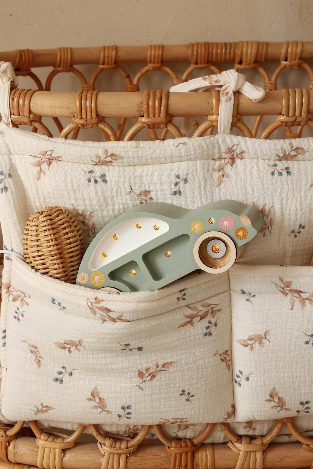 Niedliche Käfer-Auto-Nachtlampe Kinderzimmer-Deko Handgemachte Abenteuer-inspirierte Deko Kinderzimmer-Handgefertigte Holz-Kinderzimmerlampe-Einzigartiges Babygeschenk