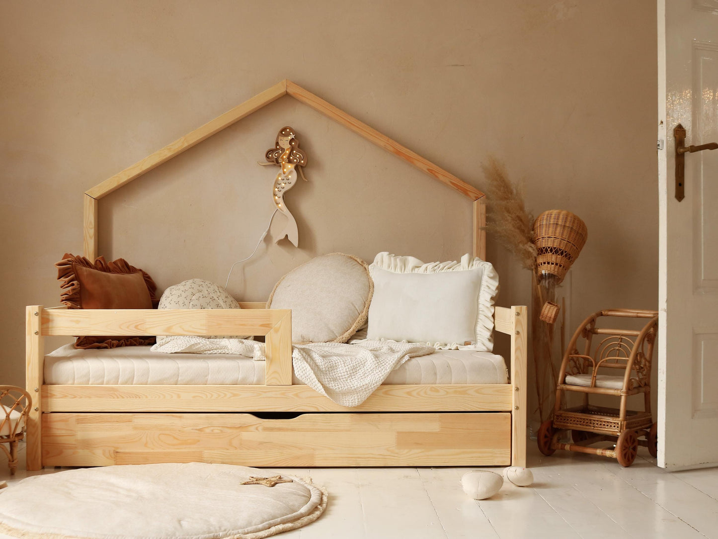 Little Lights Meerjungfrauenlampe – LED-Nachtlicht aus Holz für Kinder – Magische Ozean-inspirierte Kinderzimmerdeko – Handgemachtes Geschenk für Mädchen