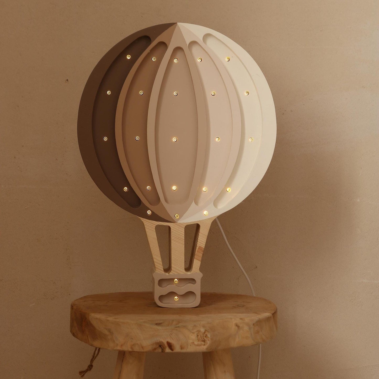 Hölzerne Heißluftballon Lampe Nachtlicht Kinderzimmer Wanddekoration Montessori Raum Geschenk für abenteuerlustigen Jungen Reisender Cappuccino Regenbogen Braun Jungen