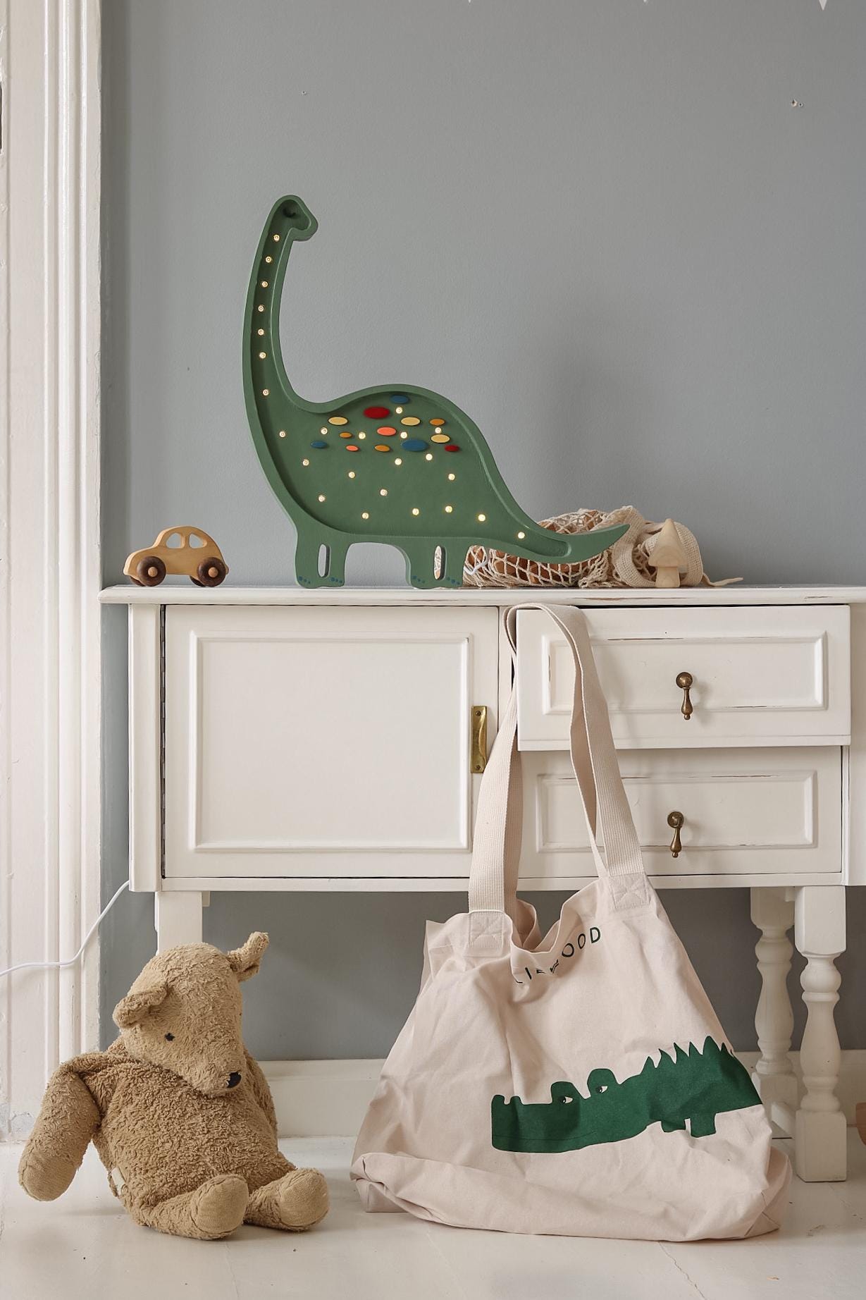 Holz-Nachtlicht Diplodocus Brontosaurus Dinosaurier Lampe Dino Kinderzimmer Deko Jungenzimmer Geschenkidee Jura Zauberglanz