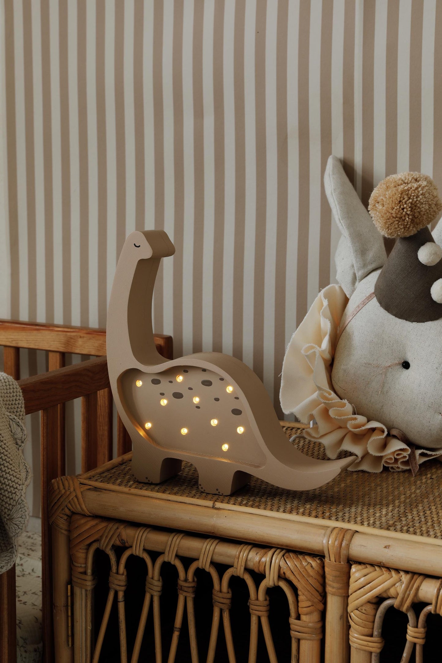 Dino Night Light Diplodocus Wooden Lamp for Kids Room Baby Shower Gift Dinosaur Decor Brontosaurus Dinosaur Wallpaper Nursery Dino Gift Idea