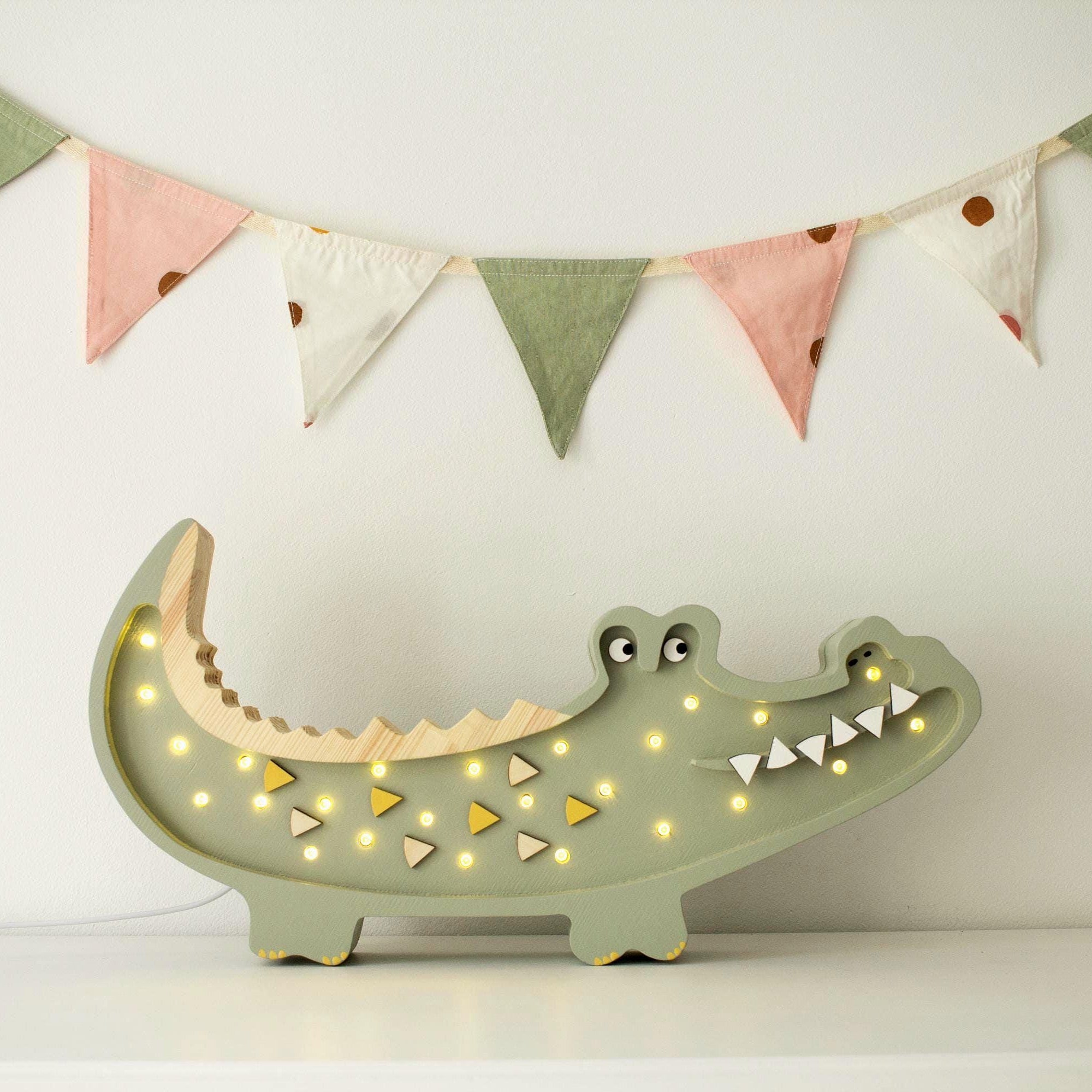 Wooden Crocodile Night Light for Kids Safari Lamp Boho Nursery Decor for Boys Baby Shower Khaki Green Gift Jungle Theme Alligator Boys Room