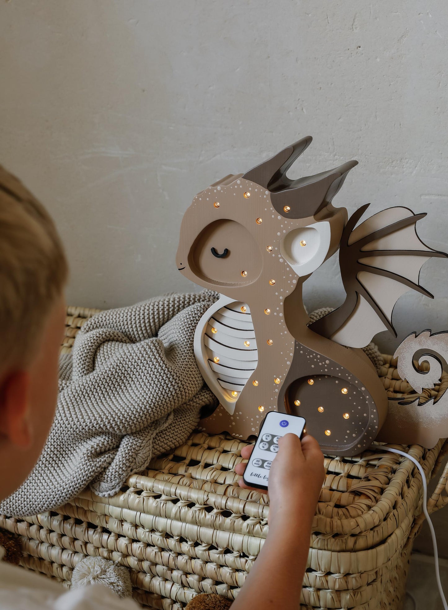 Nachtlicht Holzdrache Handgemachte Märchen-Deko LED Kinderzimmerlampe Montessori Babyzimmerleuchte Fantasy-Thema Kinderzimmerdeko Geschenk für Jungen