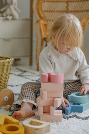 Hölzerne Alphabet-Buchstaben für Kinder – personalisierte Deko – pädagogische Holzbuchstaben – Montessori-Geschenk – Waldorf-Holzklötze – Holzspielzeug