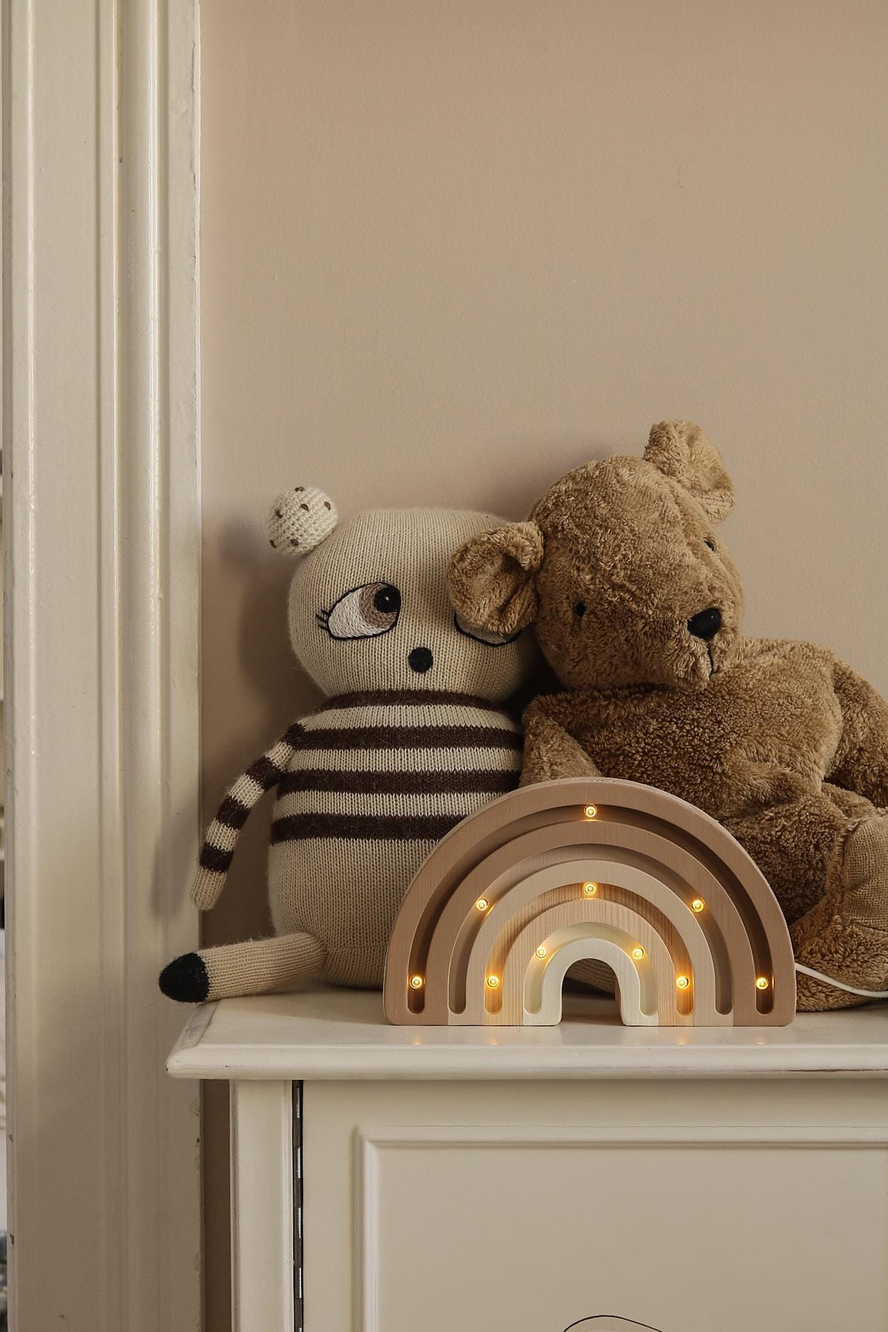 Regenbogen-Nachtlicht aus Holz, Kleinkinder-Schlafzimmerlampe, Montessori Babyzimmer Deko Pastell Cappuccino Regenbogen-Babylampe Kinderzimmer Deko Braunes Zimmer