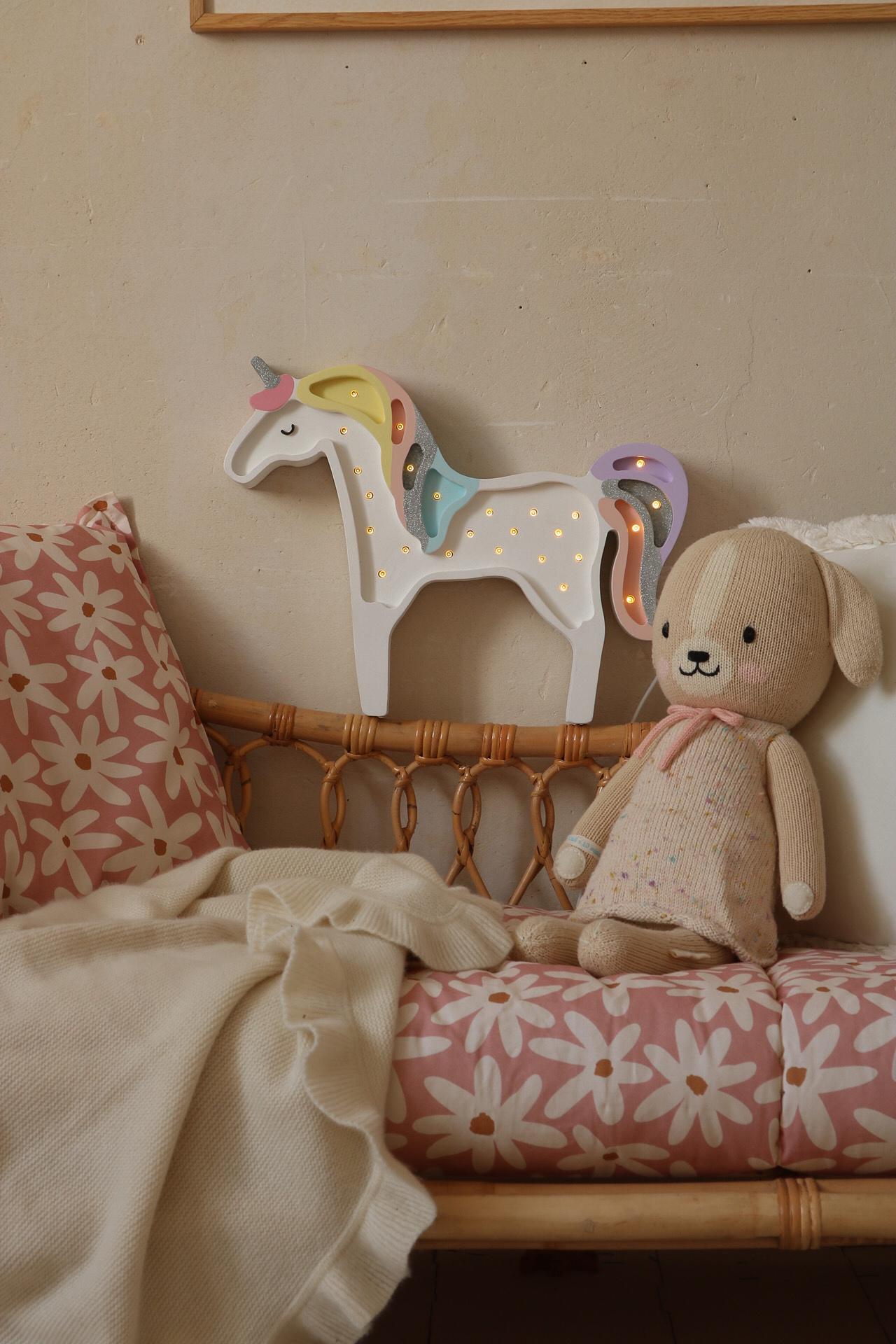 Einhornlampe aus Holz, Kinderzimmer-Deko, handgefertigt, Märchen-Thema, Beleuchtung, Kinderzimmer-Wandlampe, Pferd-Nachtlicht, Pastell-Regenbogen, Rosa, Mädchenzimmer