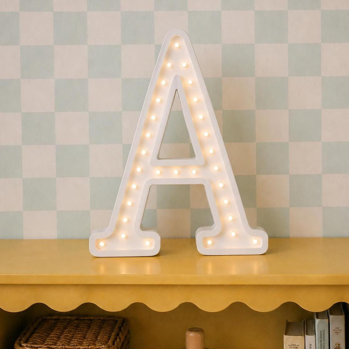 Holzbuchstaben Nachtlicht Personalisierte Beleuchtung Kinderzimmer Buchstabenförmige Lampe Holzbuchstaben Deko Wandinitialen Neugeborenen Geschenk Typografie