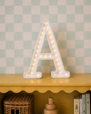 Hölzernes Buchstaben-Nachtlicht Personalisierte Beleuchtung Kinderzimmer-Monogramm-förmige Lampe Holzbuchstaben Deko Wand-Initialen Ein Neugeborenen-Geschenk Typografie