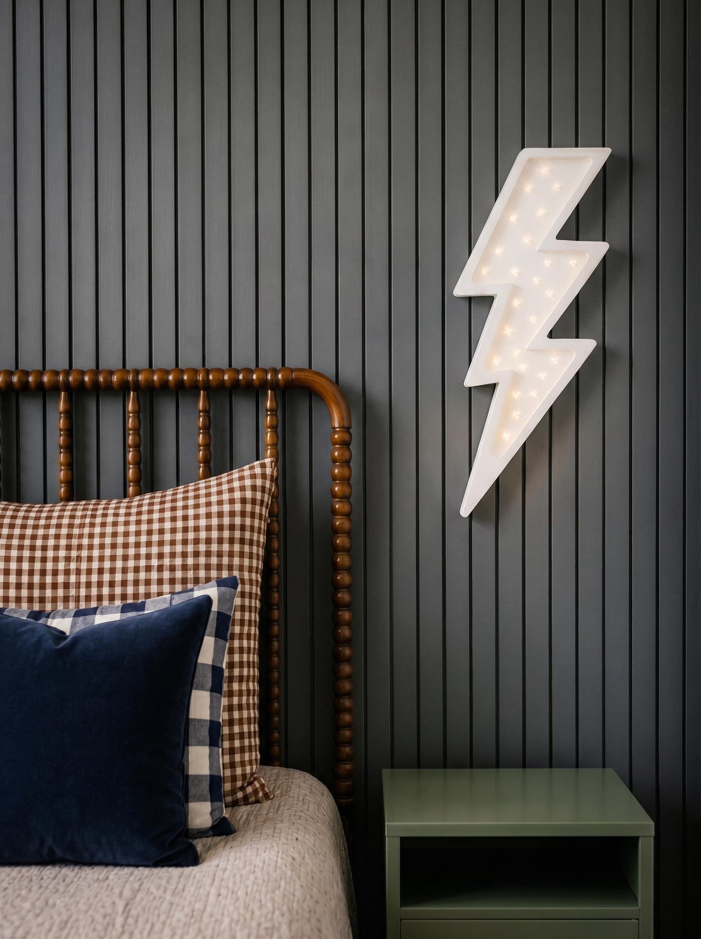 Holz-Blitz-Nachtlicht, Jugendzimmer-Dekorlampe für Kleinkinder, weißes Blitz-Thema, Geschenk für Jungen, Superhelden-Pop-Art, Rock & Roll