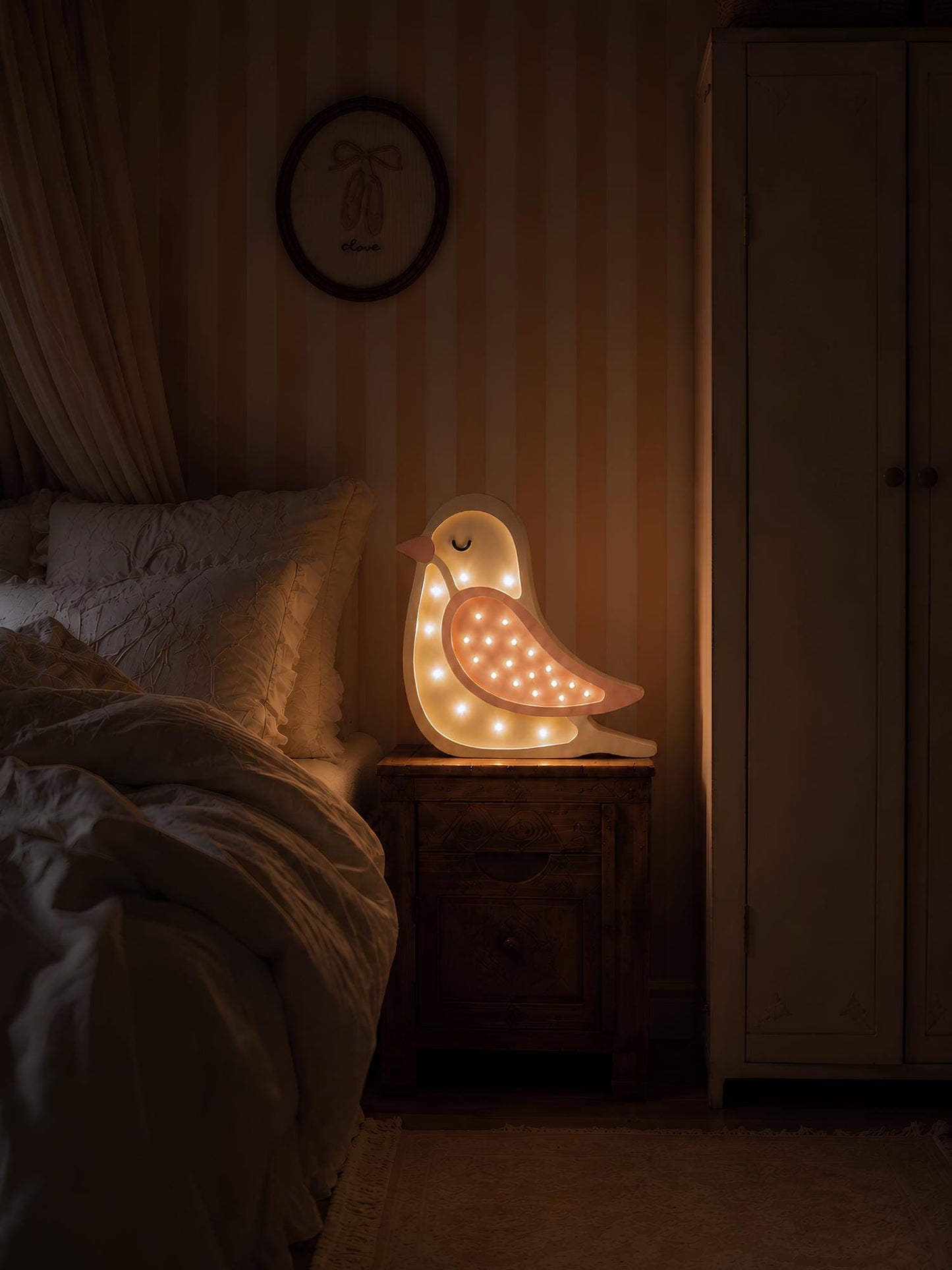 Wooden Bird Night Light Lamp for Girls' Room Bedside Table Lamp and Wall Decor Nursery Boho Woodland Bird Pink Creamy Baby Shower Gift